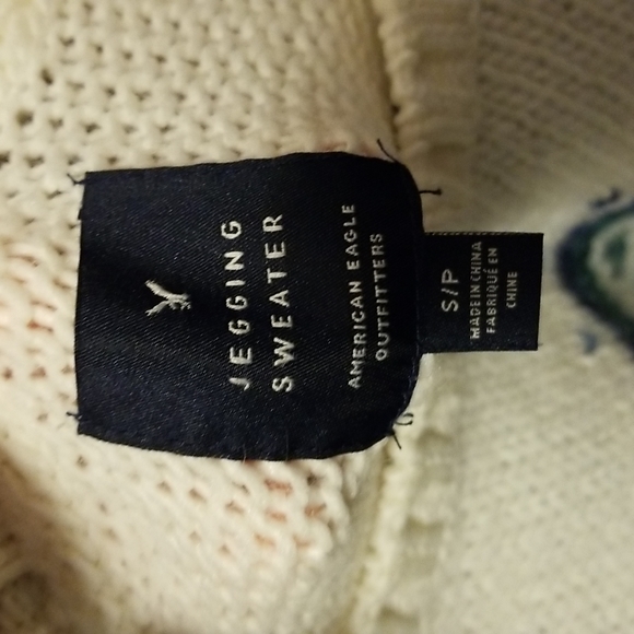 American Eagle Colorful Snowflake Sweater - Picture 3 of 8